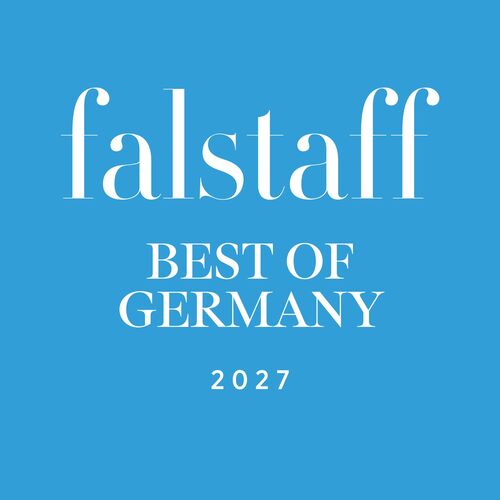 Blaues Falstaff-Siegel „Best of Germany 2027“, mit dem das Stemp Wellnessresort im Falstaff Spa Guide 2027 ausgezeichnet wurde.